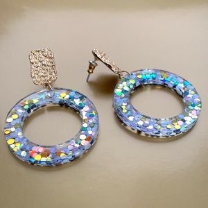 NEW Confetti Filled Acrylic Hoops & Hammered Gold Top Earrings NEW